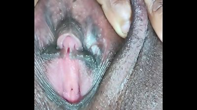 finger-tickling ass and poon